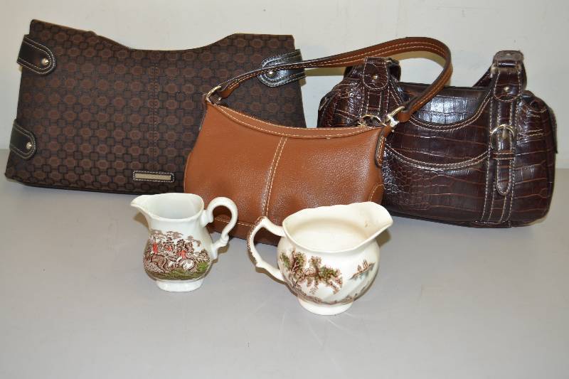 lot 56 image: Purses