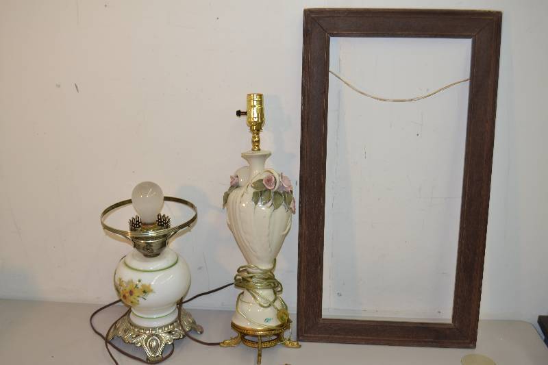lot 140 image: Vintage Lamps, Picture Frame
