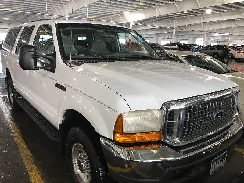 lot 6 image: 2000 Ford Excursion 4x4