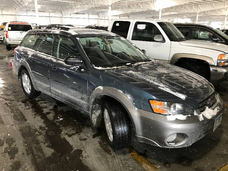 lot 9 image: 2005 Subaru Outback