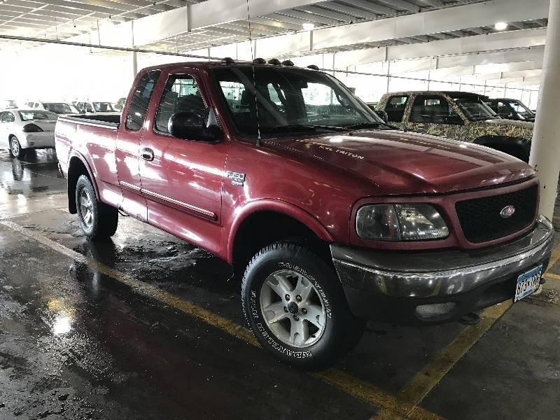 lot 18 image: 2000 Ford F-150 XL 4x4