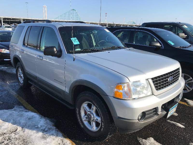 lot 31 image: 2002 Ford Explorer XLT 4x4