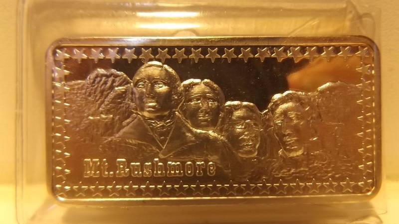 ������ 1 oz .999 Silver Mount Rushmore Bar