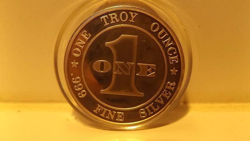 ���� 1 oz .999 Silver Saddam Scudbuster Round