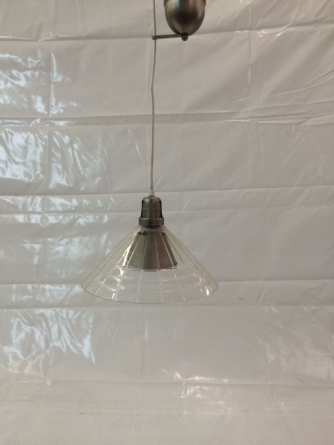 lot 40 image: 1 Bulb Glass Chandelier