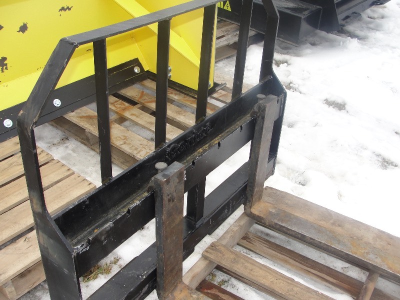 48 Gentec Pallet Forks