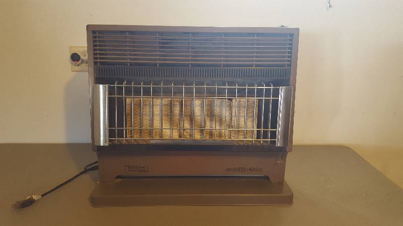 lot 5 image: Empire Corcho Propane Heater - Used