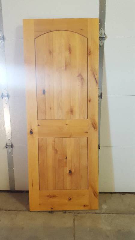 lot 8 image: Set of 3 (non matching) 30 Interior Pocket Doors