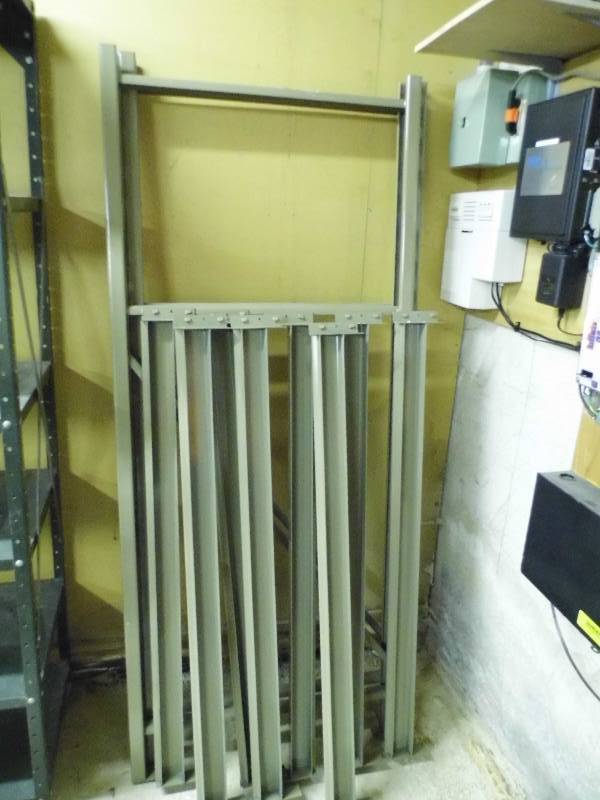 lot 1 image: Pallet Racking