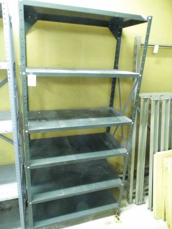 lot 2 image: Metal Shelf