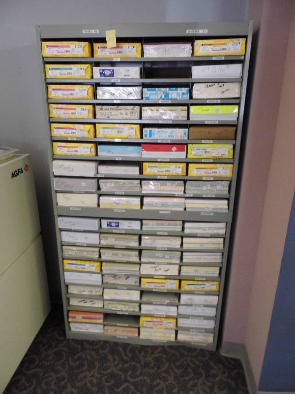 lot 67 image: Metal Shelf