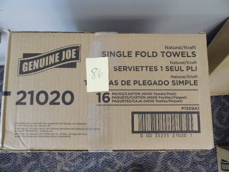 lot 86 image: Single Fold Towels