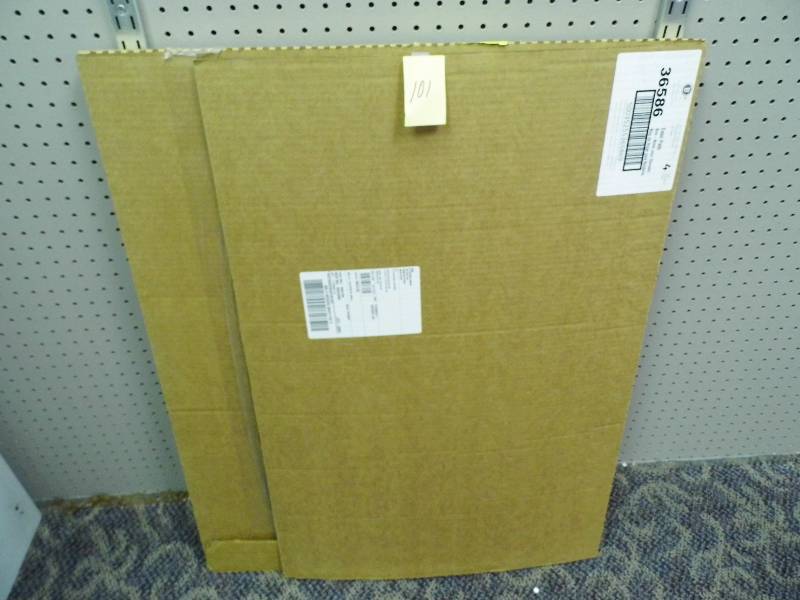 lot 101 image: Easel Pad