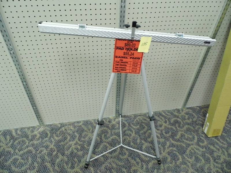 lot 105 image: Adjustable Easel Pad Holder