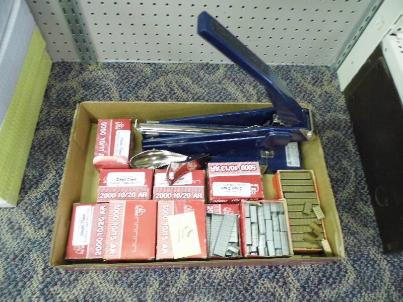 lot 112 image: Heavy Duty Stapler w Staples