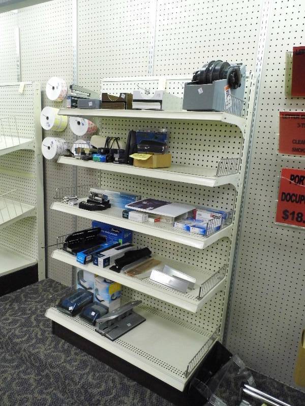 lot 117 image: Display Rack Shelving