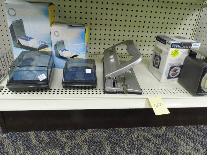 lot 122 image: Office Supplies