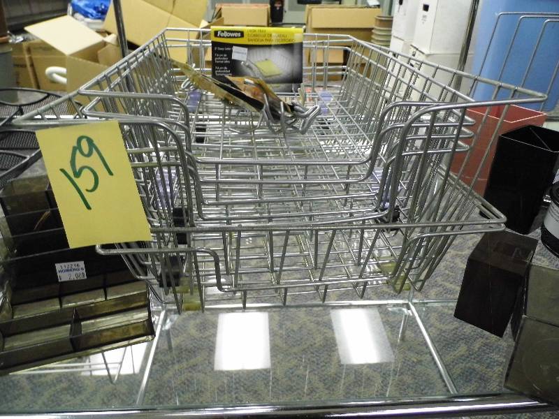 lot 159 image: Office Supplies