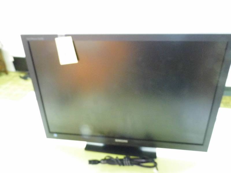 lot 164 image: Samsung Monitor