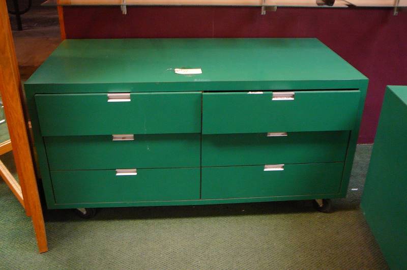 lot 11 image: Green storage dresser