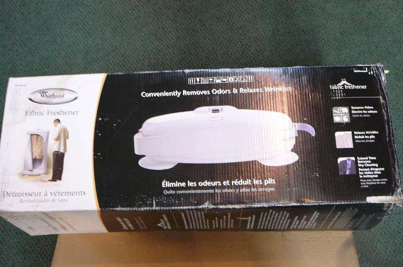lot 25 image: Whirlpool Steamer with manual & Box