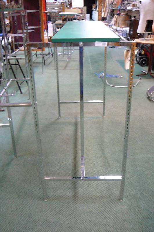 lot 32 image: Warehouse Display Rack