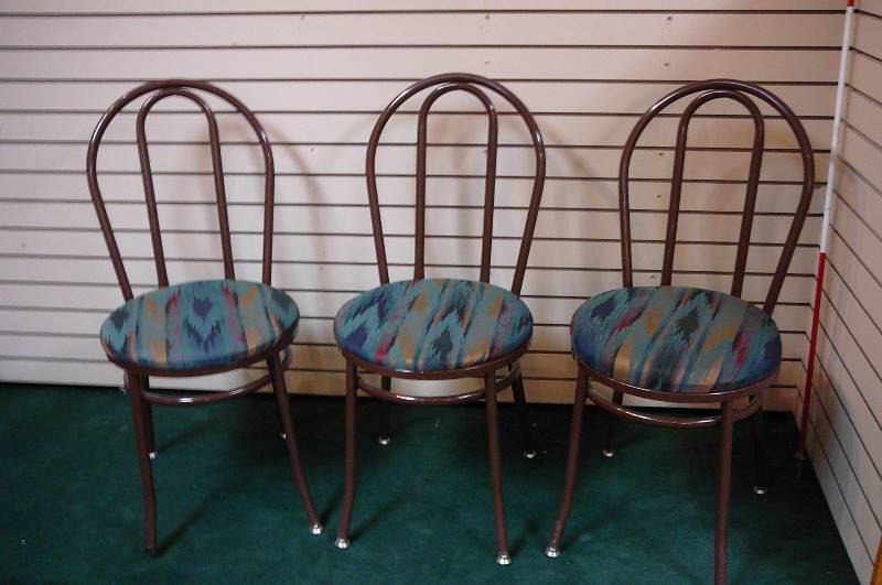 lot 71 image: Chairs
