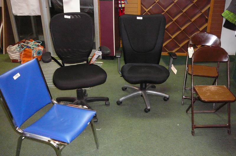 lot 73 image: Chairs