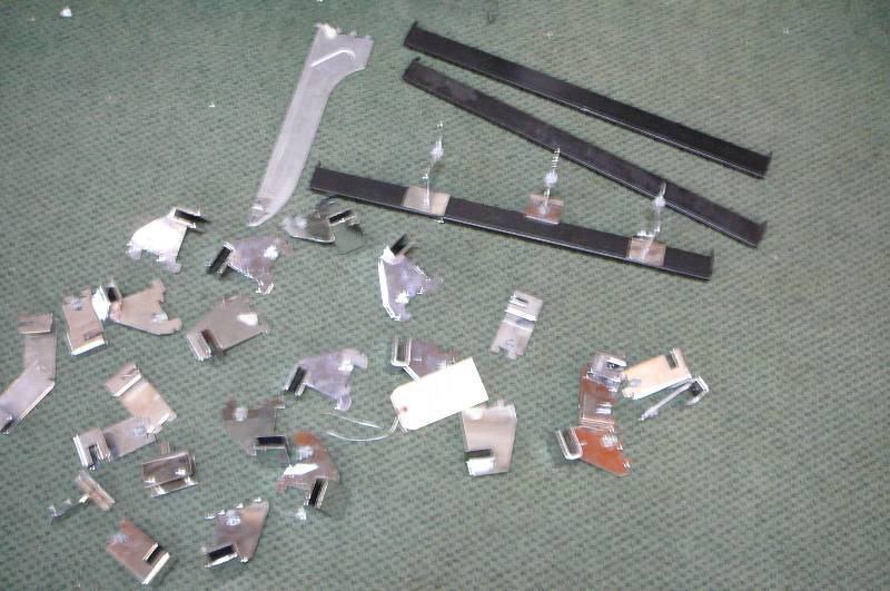 lot 113 image: Shelf Brackets