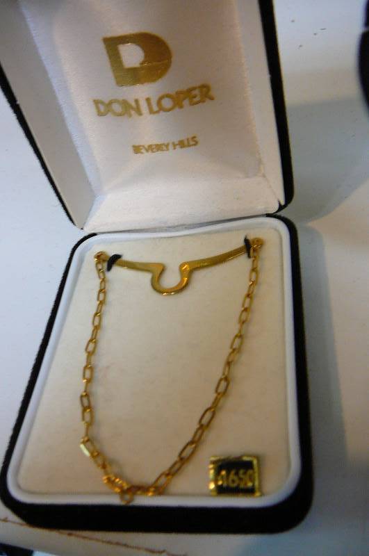 lot 173 image: Tie Clips, Cuff Links, & Key Chain