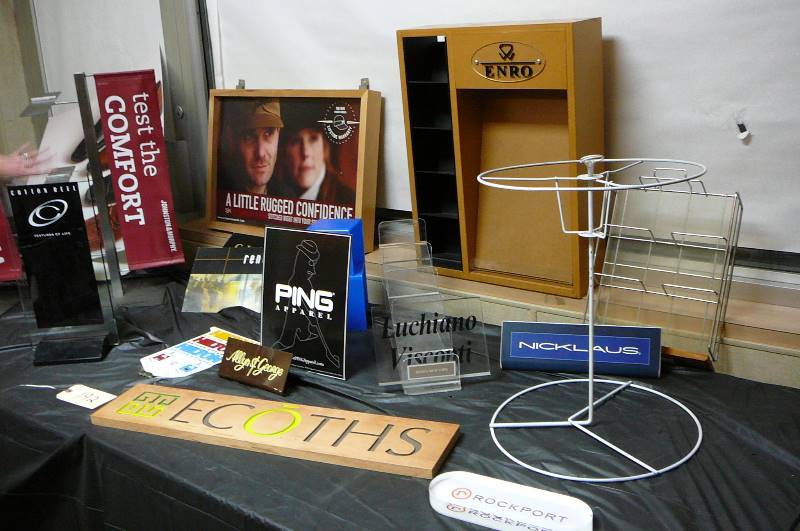 lot 192 image: Advertising Signs & Plaques