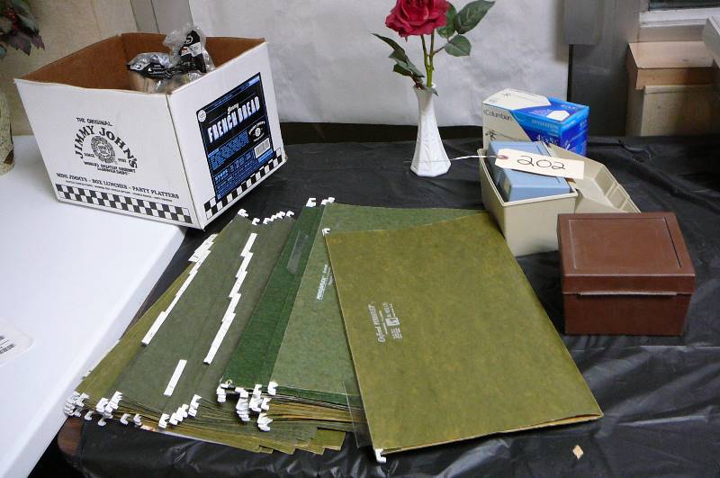 lot 202 image: Office Items