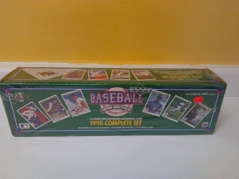 lot 550 image: 1990 Complete Set, Upper Deck Baseball Cards