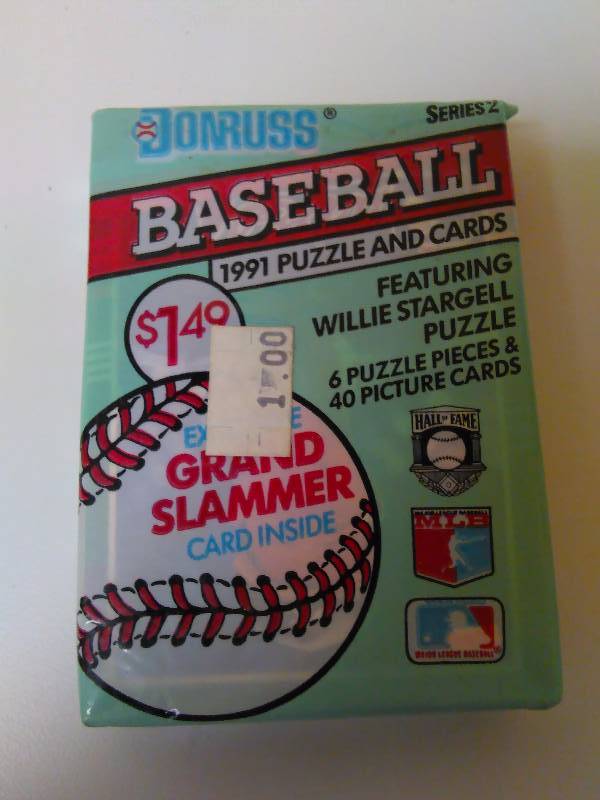 lot 560 image: Cellophane Package, 1991 Donruss Baseball Cards (46 cards)