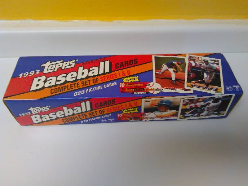 lot 563 image: 1993 Complete Set, Topps Baseball Cards