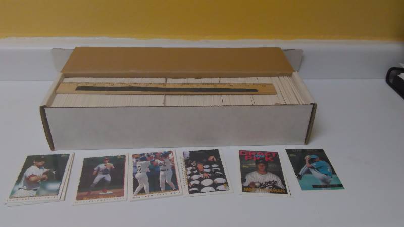 lot 618 image: 1995 Topps Duplicates, Baseball (Approx. 900 cards)