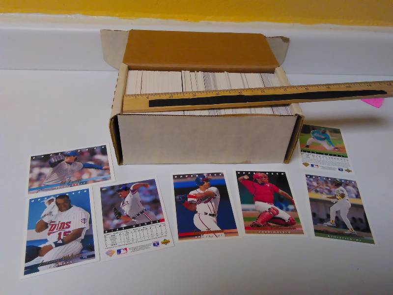 lot 628 image: 1993 Upper Deck Duplicates (approx. 400)