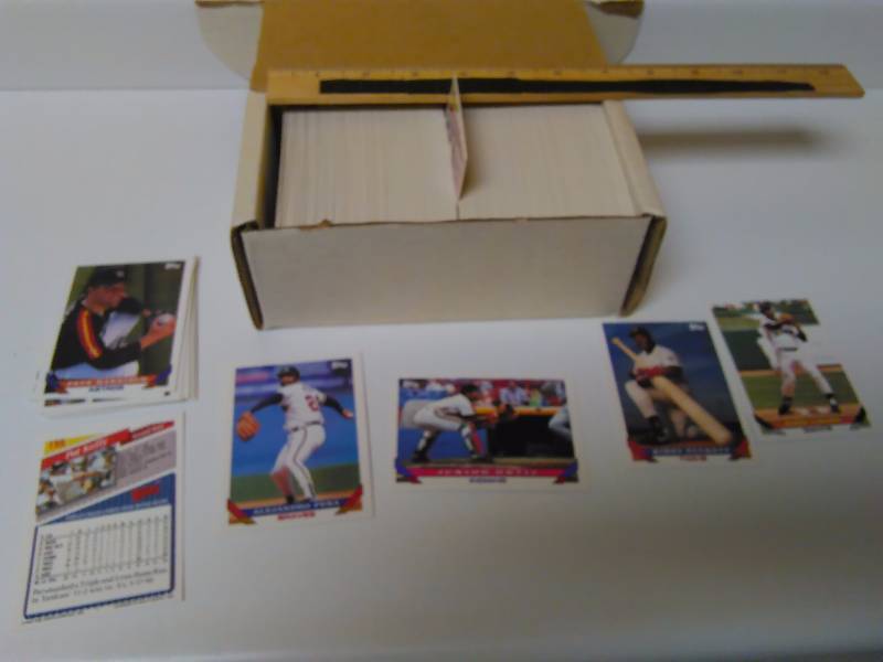 lot 629 image: 1993 Topps Complete Set First Series
