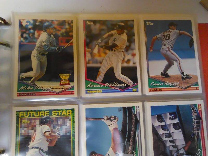 lot 631 image: 1994 Topps (1-404) Missing about 10 cards Baseball Cards