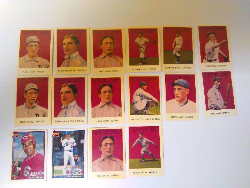 lot 669 image: 1993 Borden Baseball Cards (16) Miniature