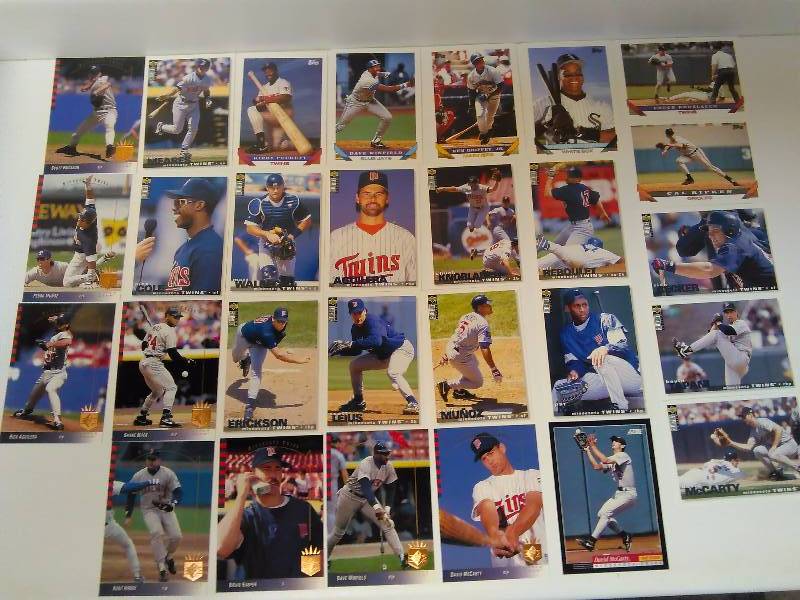 lot 670 image: Minnesota Twins and Super Star Cards (28) various years and companies