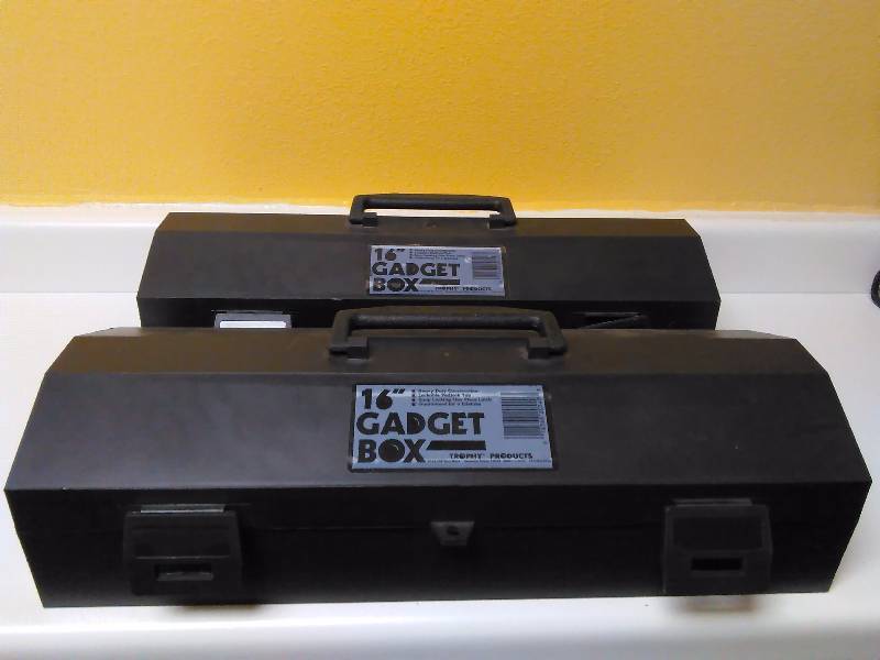 lot 699 image: Gadget Boxes (2) Plastic, 16 in.