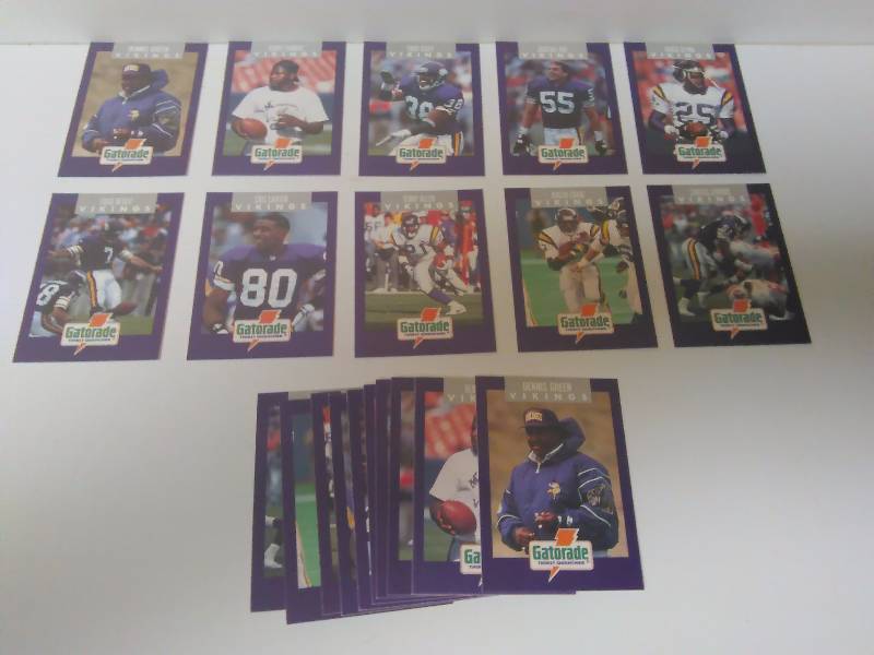 lot 614 image: 2 Sets - Minnesota Vikings Gatorade (10 cards per set) NFL Football (Carter, Green, Del Rio)
