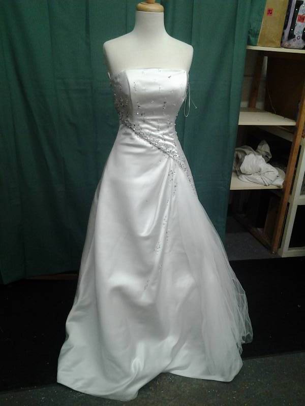 Haute Couture By Maggie Sottero Ivory Rhinestone Size 14