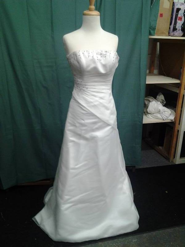 Maggie Sottero With Purple Beads Size 8