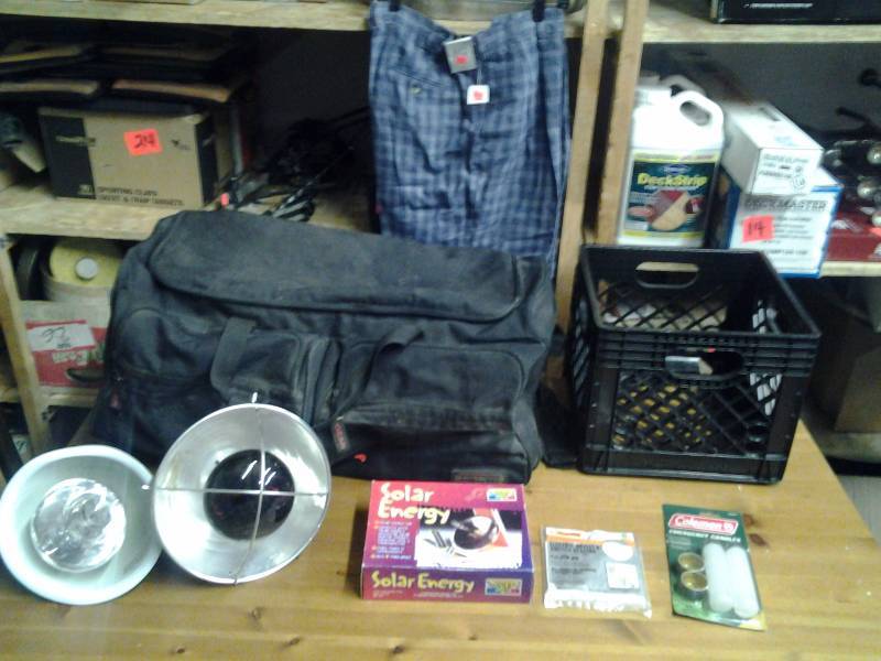 2 Heat Lamps, Duffle Bag, New Mens Shorts Size 38, Coleman Candles, Solar Energy Lab