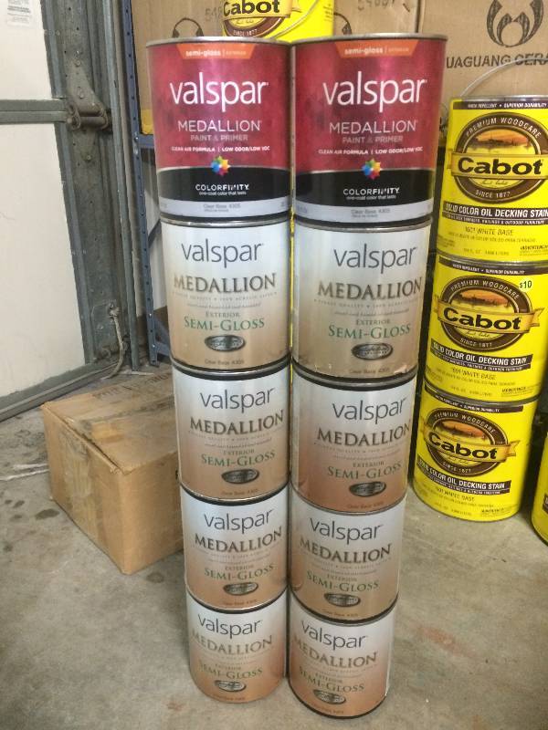 lot 16 image: Valspar Medallion Exterior Semi-Gloss