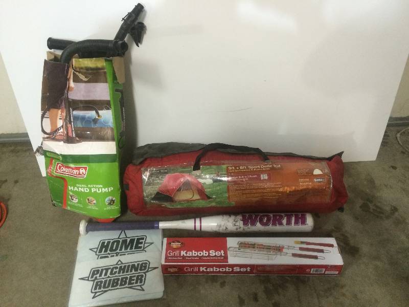lot 47 image: Camping Items
