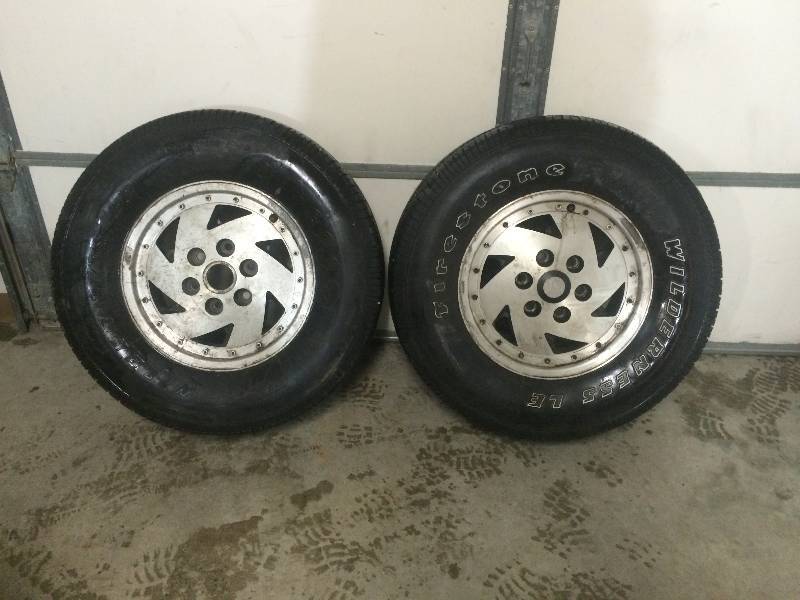 lot 65 image: Tires And Rims