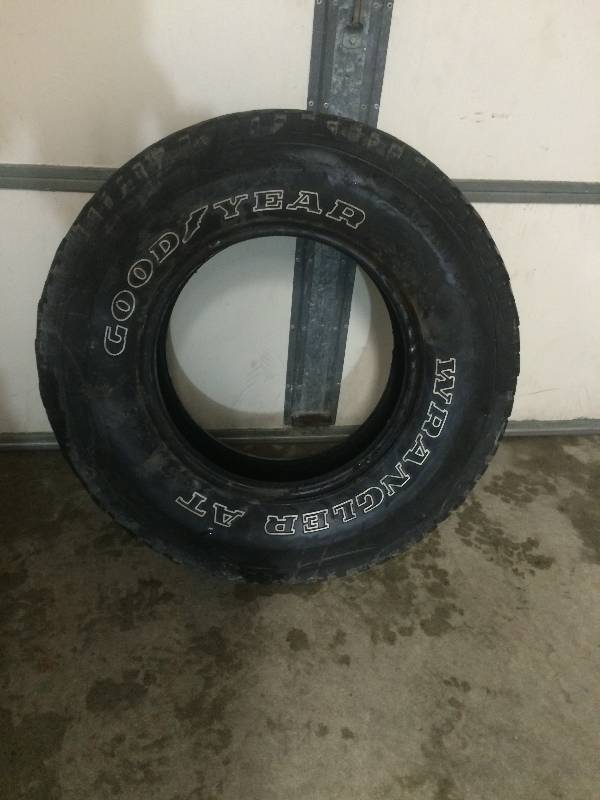lot 68 image: Goodyear Wrangler AT Tire